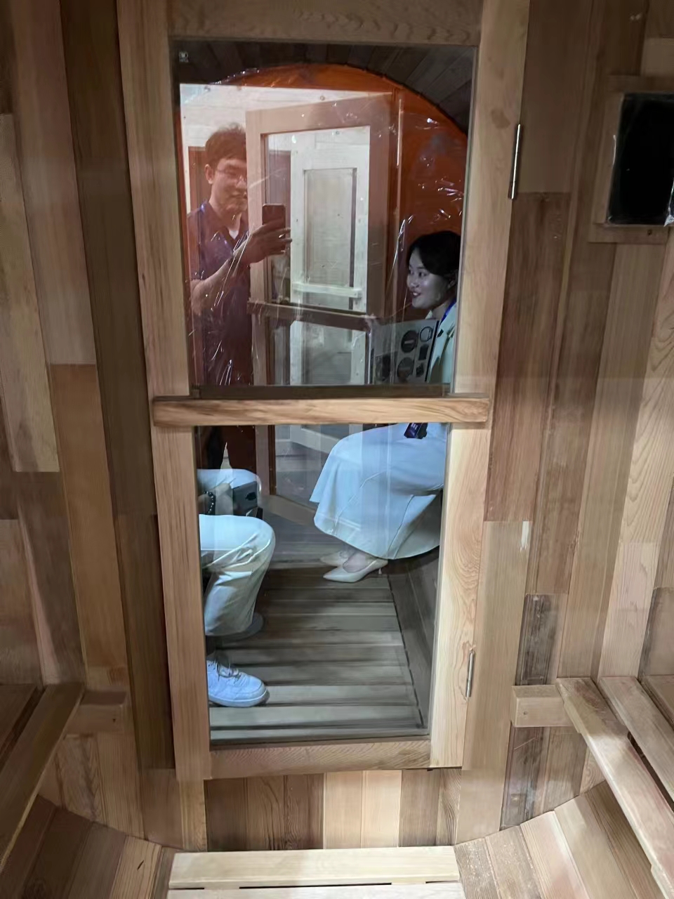 Red Cedar Infrared Barrel Sauna CSA-586 Side profile