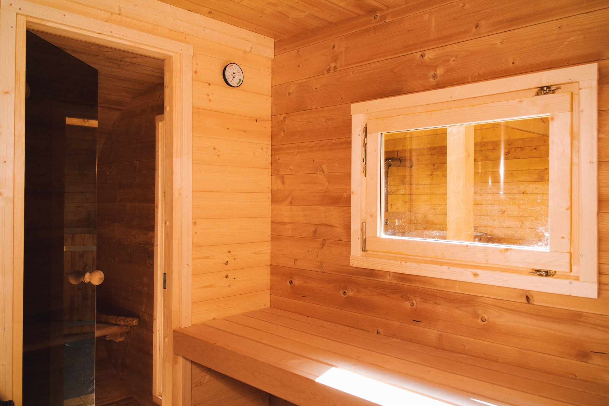 Finnish Outdoor Garden Sauna CSA-600 Side profile