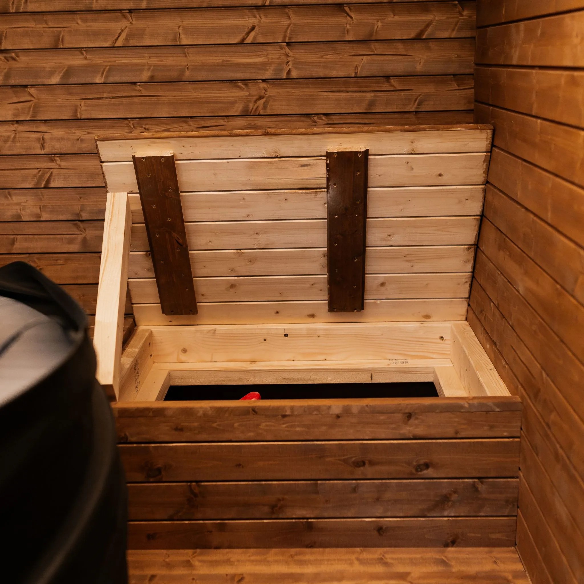 Outdoor Wood Cabin Sauna for Backyard Dealer Programs CSA-602 Side profile