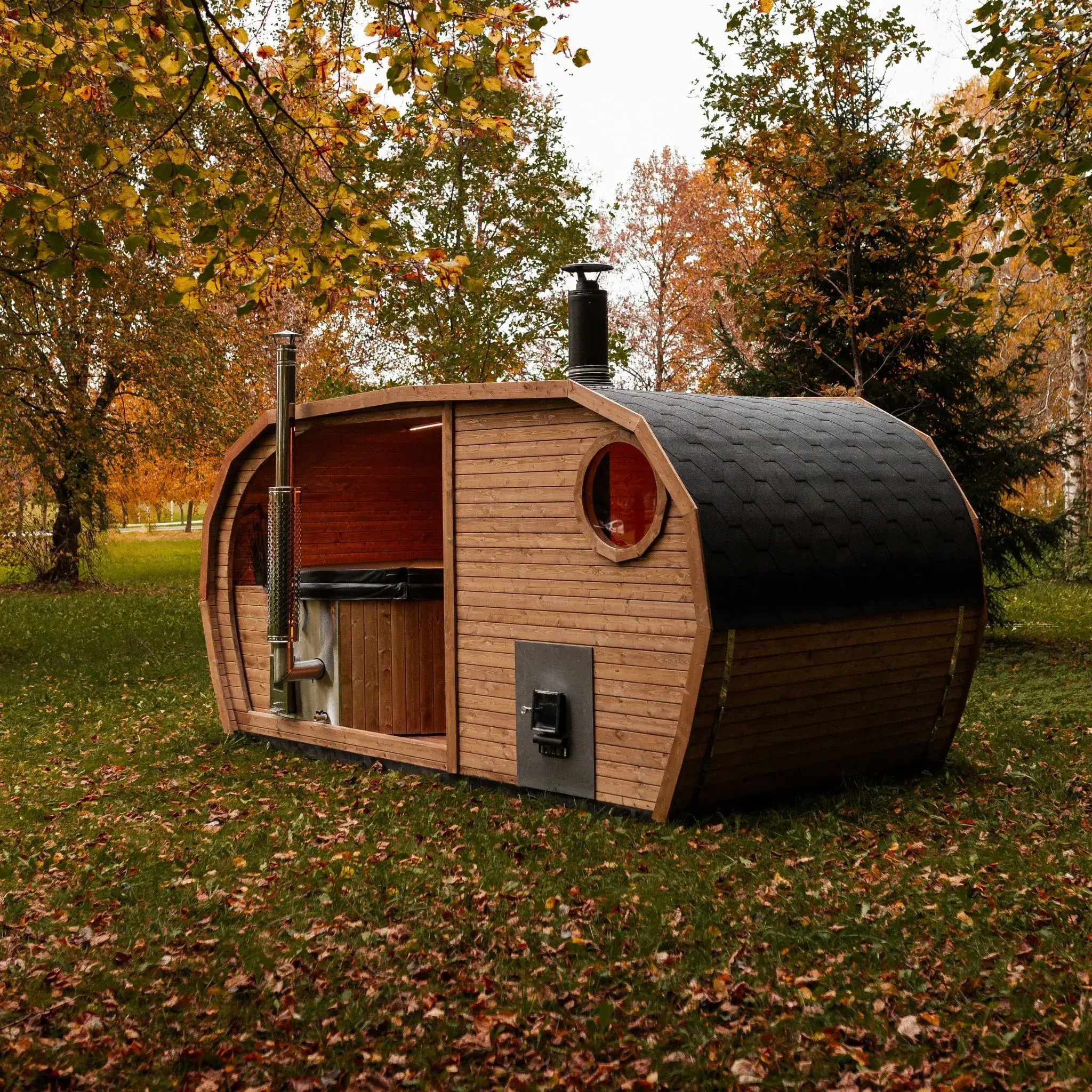 Round Cedar Steam Barrel Sauna for Garden Projects product image
