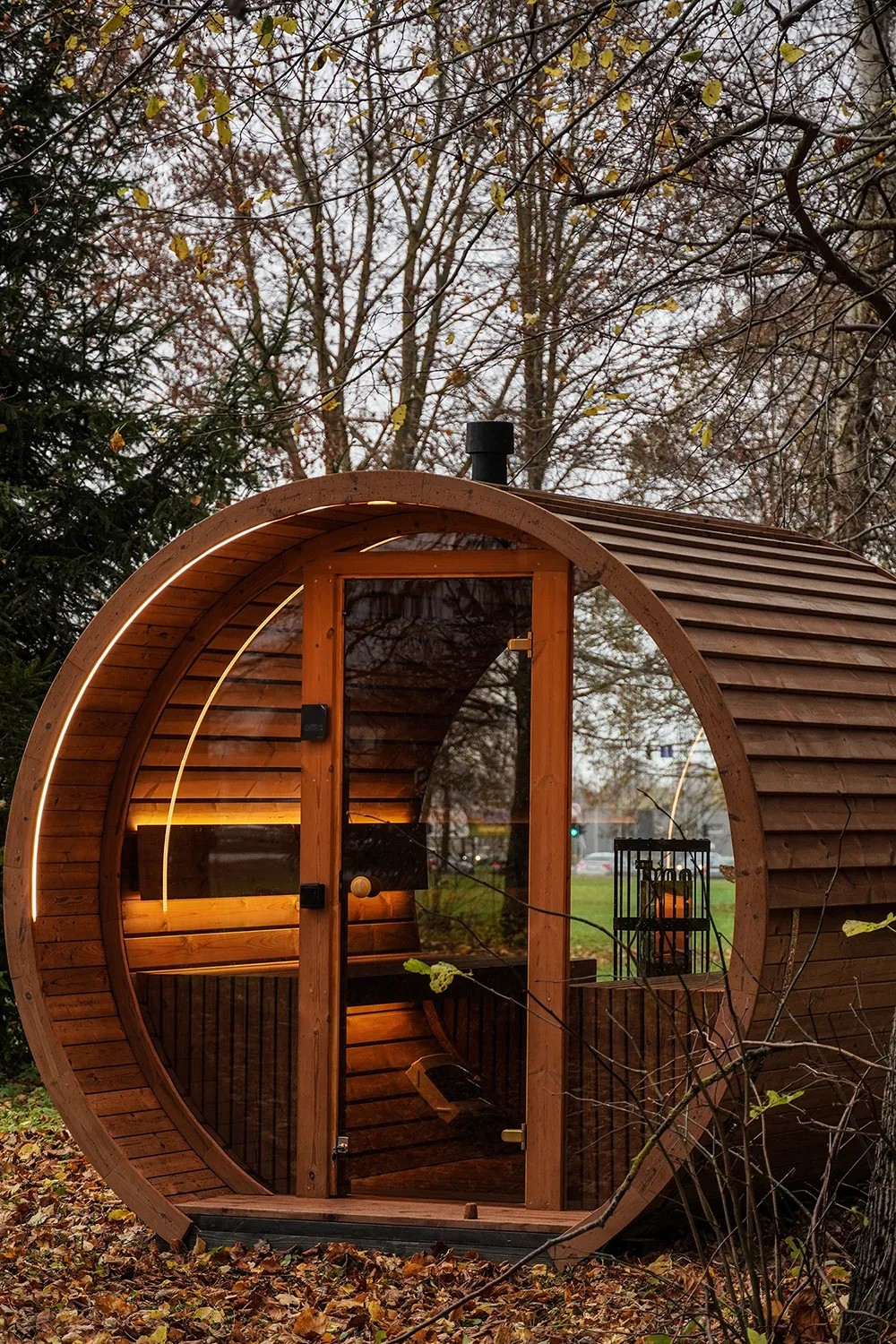 2-4 Person Outdoor Wooden Barrel Sauna for Compact Gardens Room CSA-447 Interior detail