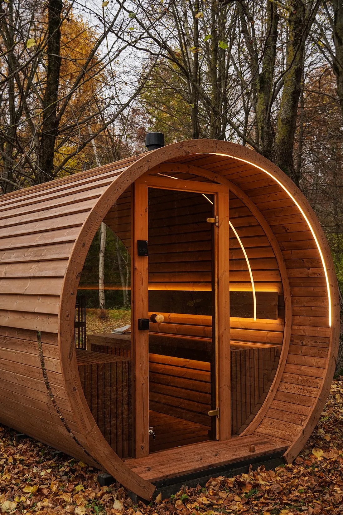 2-4 Person Outdoor Wooden Barrel Sauna for Compact Gardens Room CSA-447 Door and glass