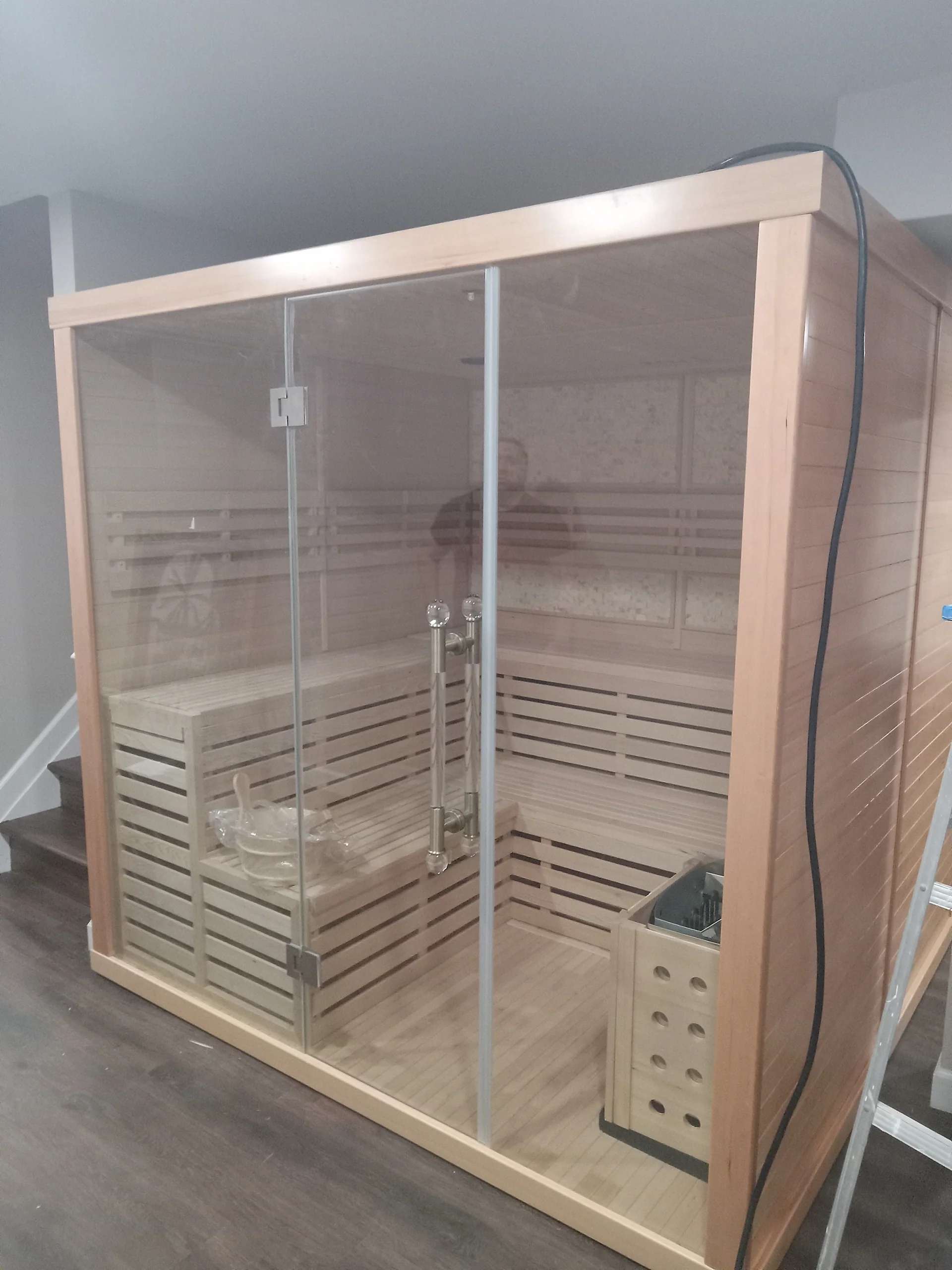 Commercial Spa Sauna Room Natural Wood Sauna Cabin Himalayan Salt Wall CSA-569 Interior detail