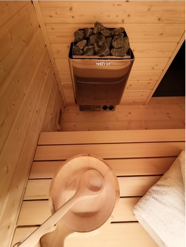 Mini Outdoor Sauna Cabin with Black Roof CSA-499 Buyer reference