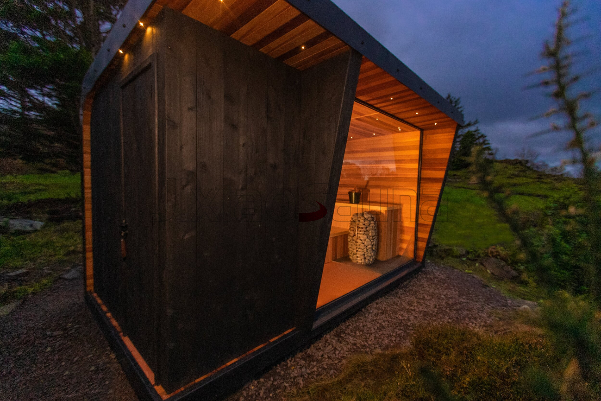 Red Cedar Outdoor Sauna Room CSA-520 Interior detail