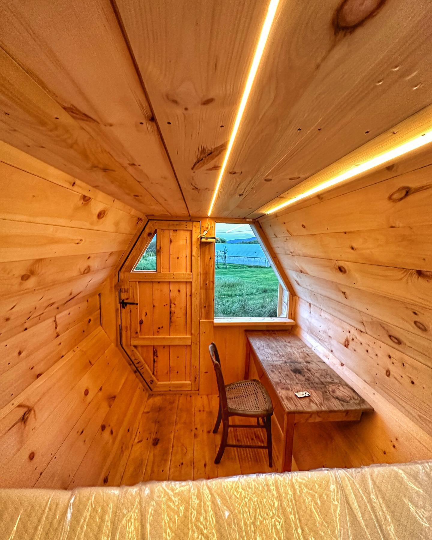 Hexagonal Outdoor Wood Sauna Cabin CSA-547 product image