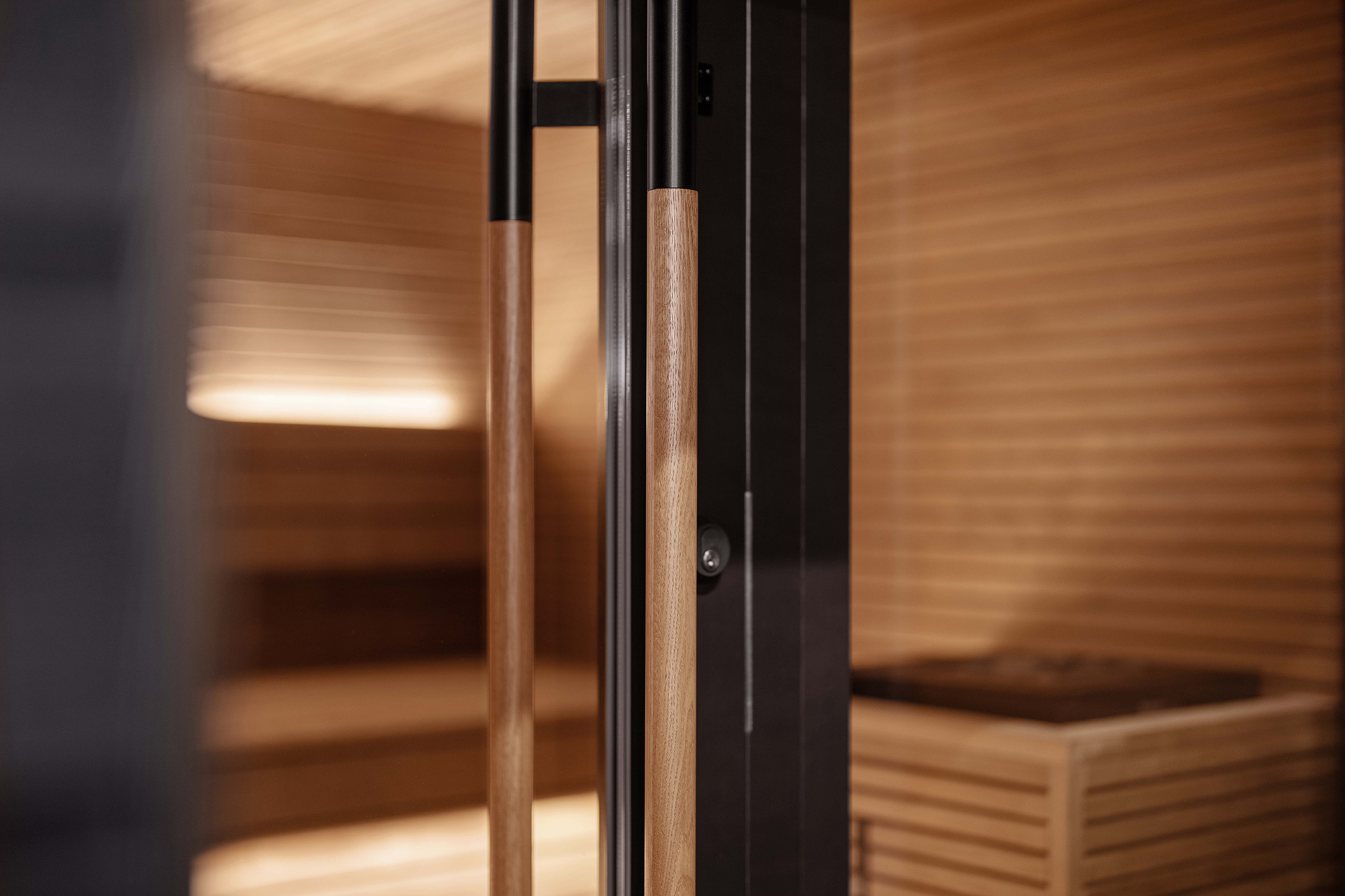 Pre-Assembled Outdoor Sauna Cabin with Porch CSA-552 product image