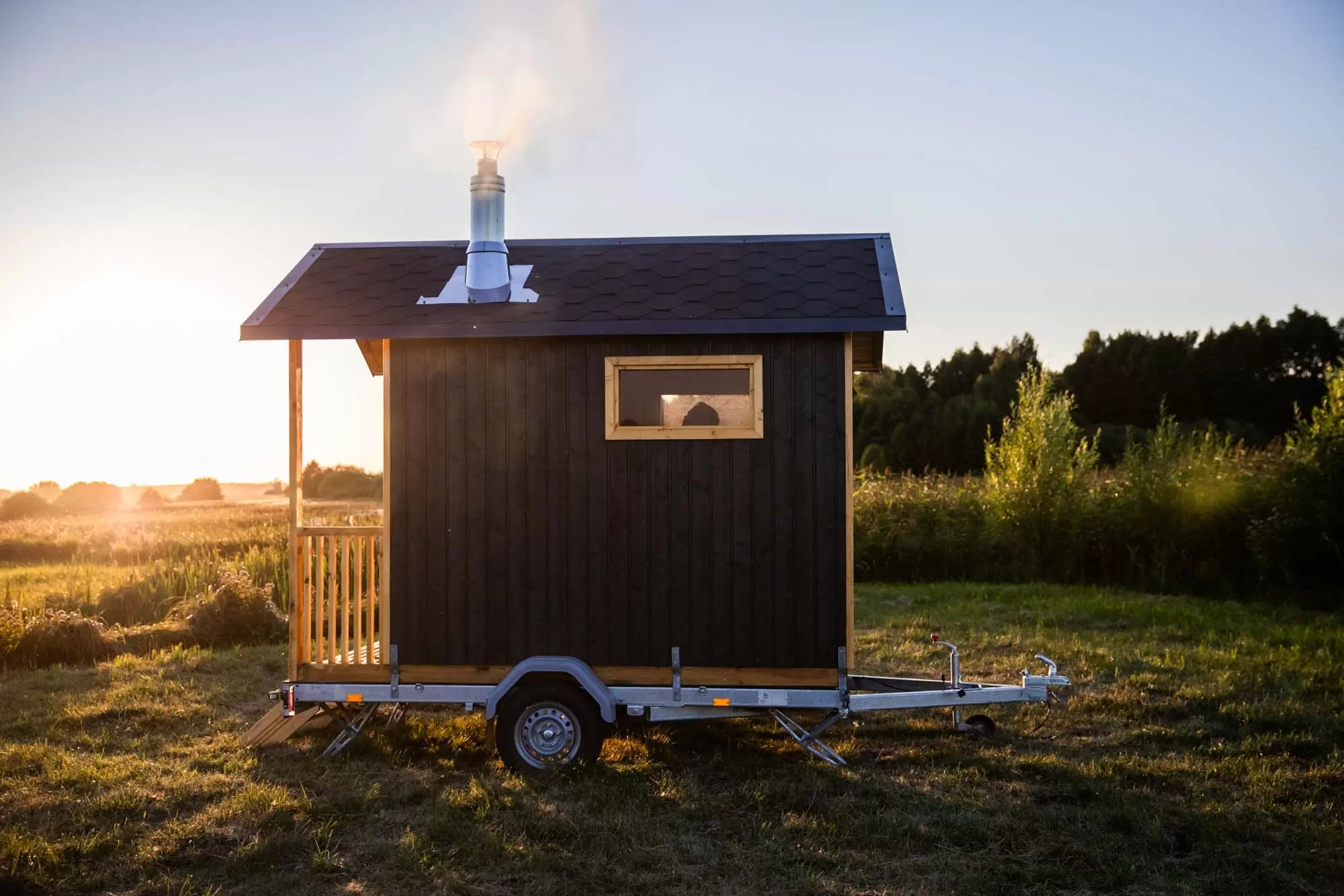 Trailer-Mounted Wood-Burning Sauna Cabin CSA-281 Door and glass