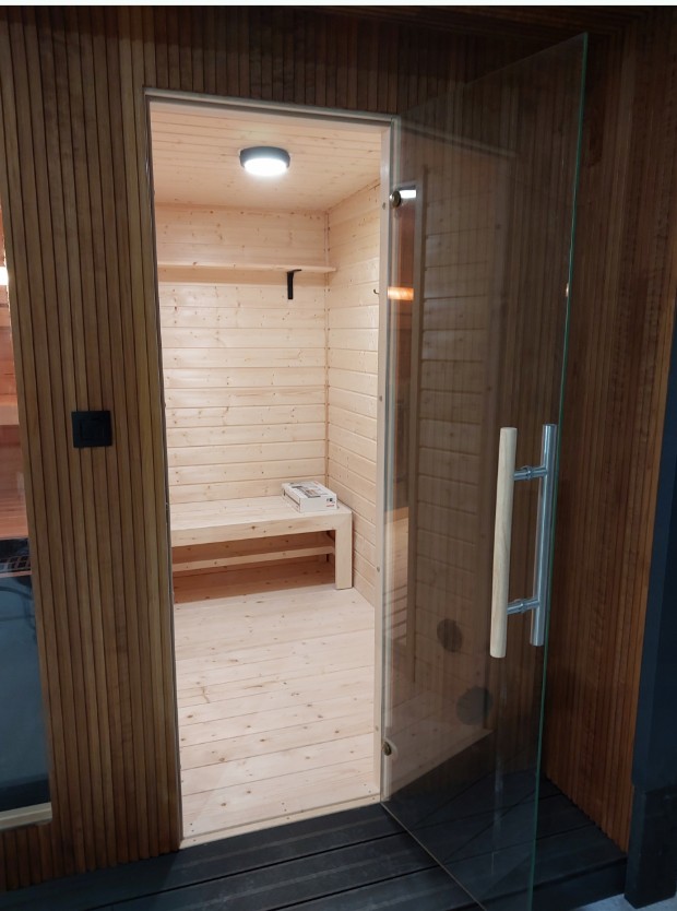 Red Cedar Outdoor Sauna Room CSA-573 Buyer reference