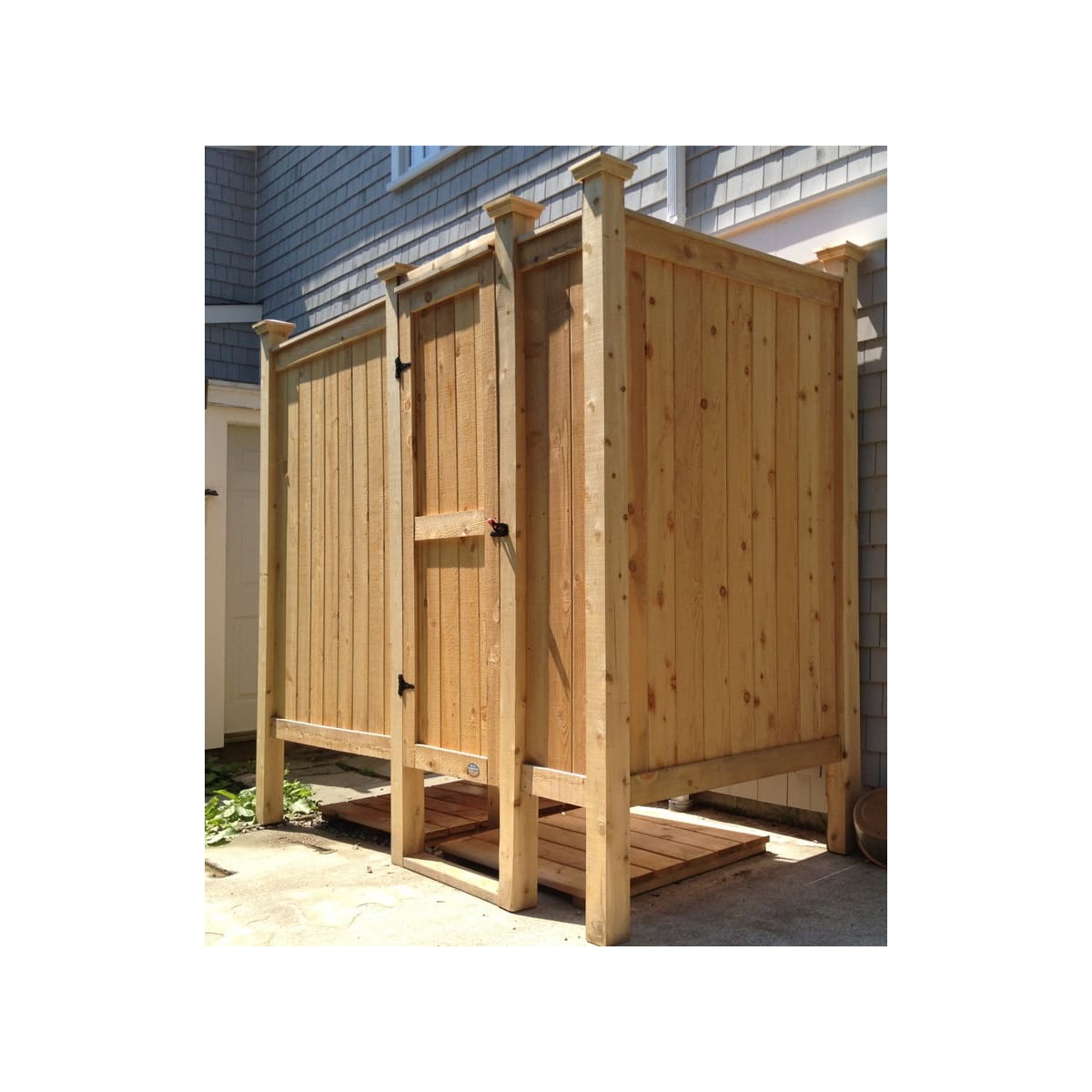 Natural Cedar Rustic Outdoor Shower Privacy Fence with Lattice Top for CSA-249 Buyer reference