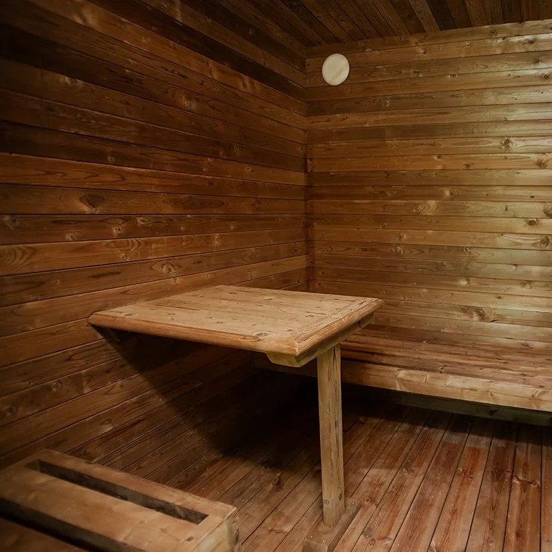 Natural Wood Outdoor Sauna Cabin Freestanding Hot Steam Room for Backyard Side profile