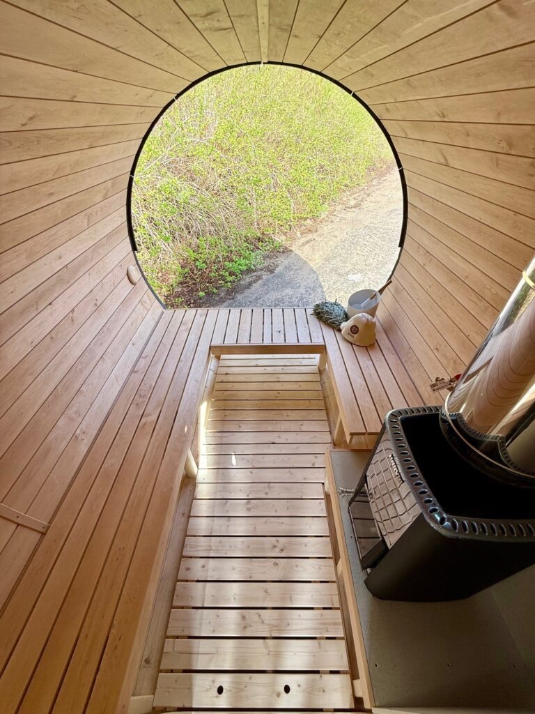 Cedar Outdoor Barrel Sauna Cabin CSA-288 Interior detail