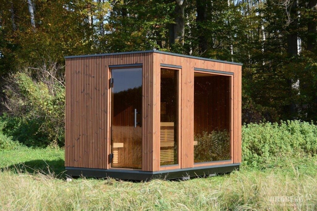 Outdoor Cabin Sauna Steam Sauna House - Traditional Finnish Dry and Wet Sauna House - 4-person Family Use Door and glass