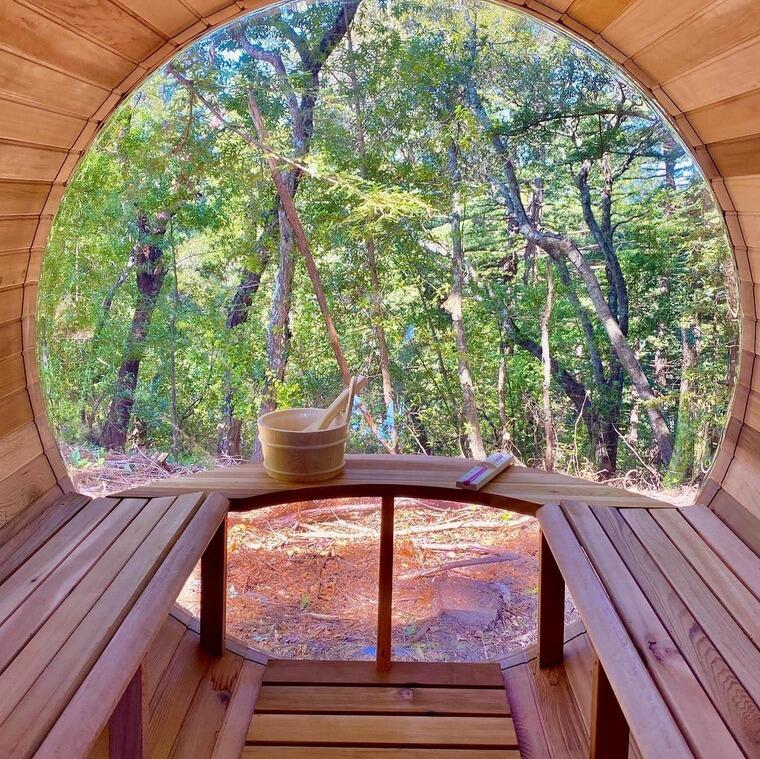 Red Cedar Outdoor Barrel Sauna Room CSA-565 Interior detail