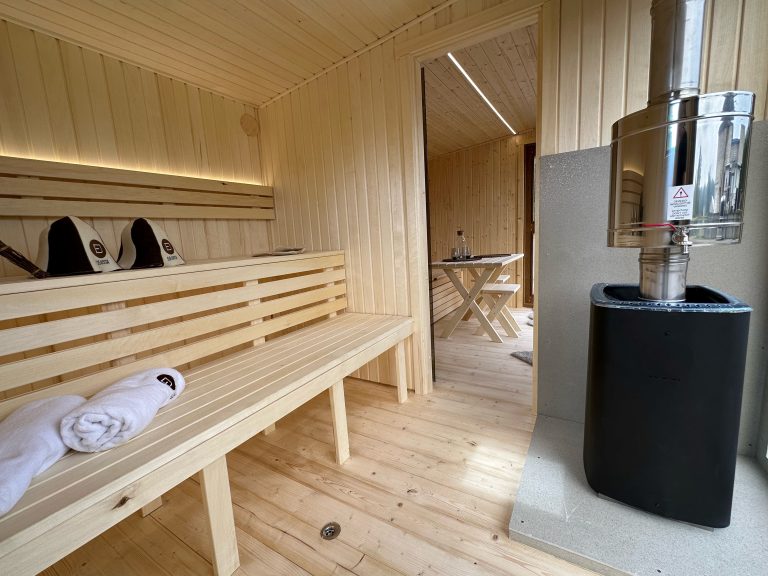 Patio Sauna Hut Traditional Steam Bath with Insulated Walls Interior detail