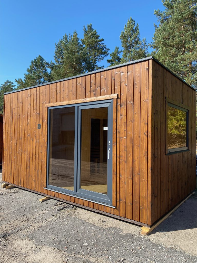 Patio Sauna Hut Traditional Steam Bath with Insulated Walls Side profile