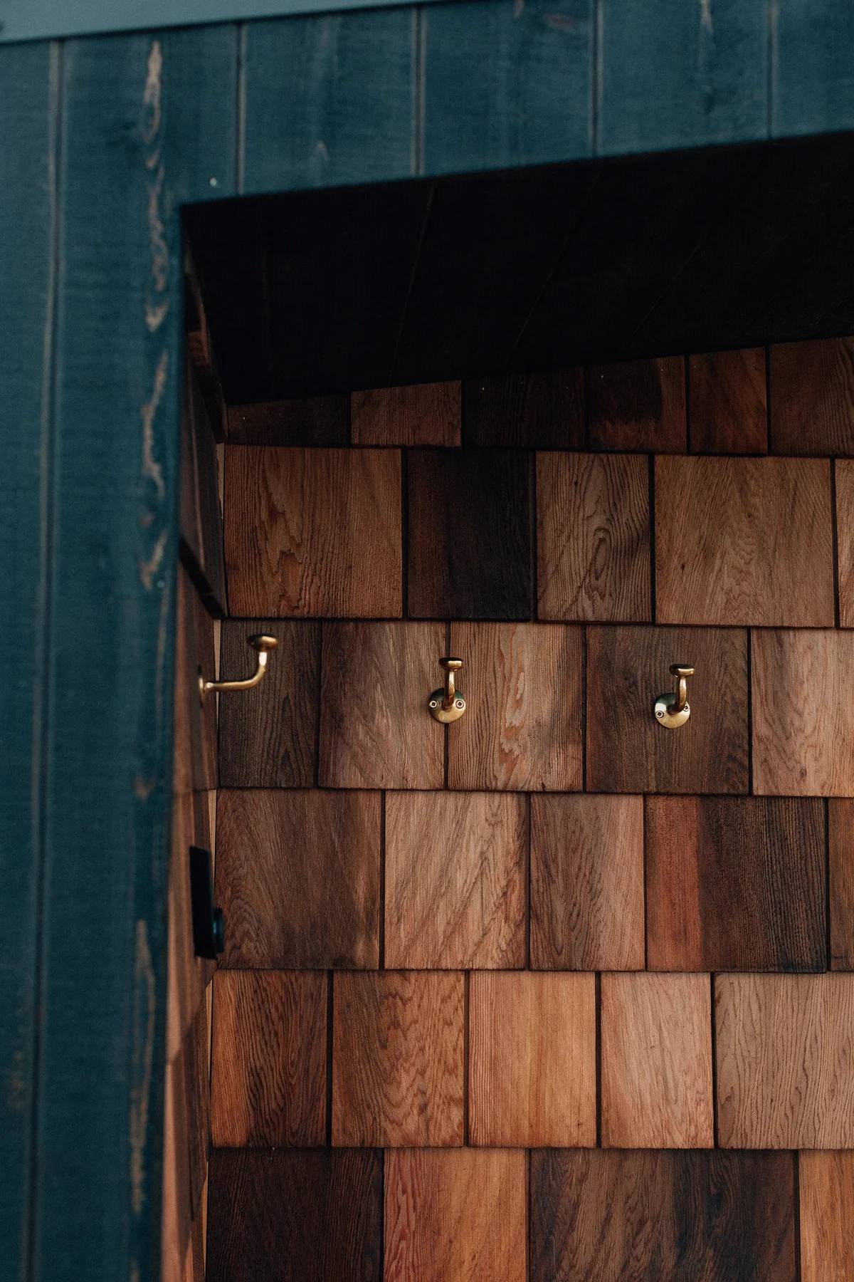 Prefab Outdoor Sauna House - Solid Spruce Wood Dry Steam Sauna with Digital Control Side profile
