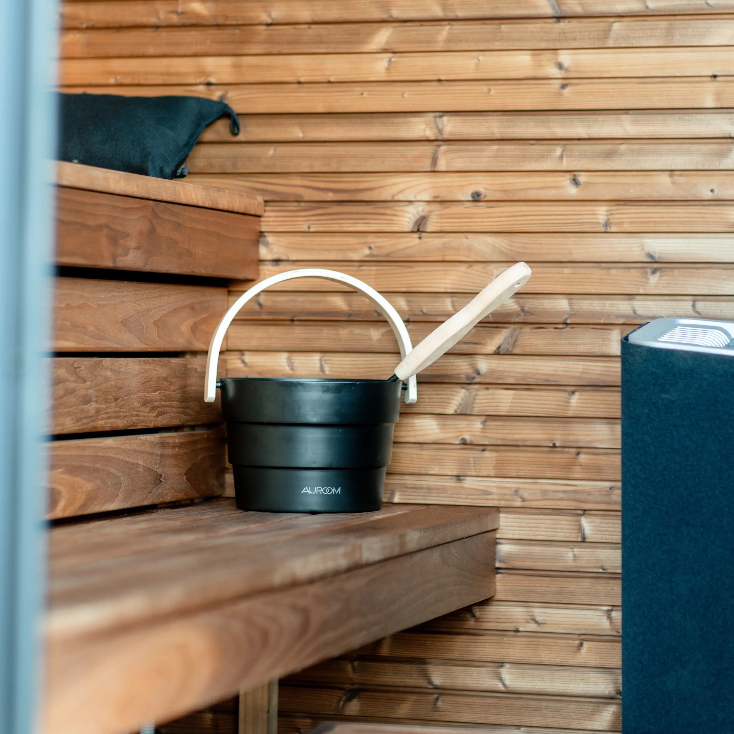 Scandinavian Prefab Wellness Sauna Room with Glass Door Door and glass