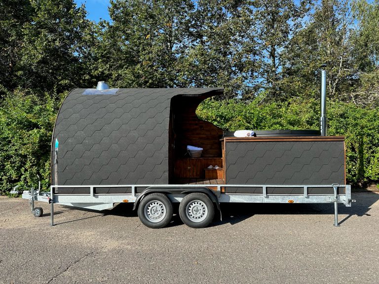 Cedar Outdoor Sauna Room CSA-438 Exterior angle