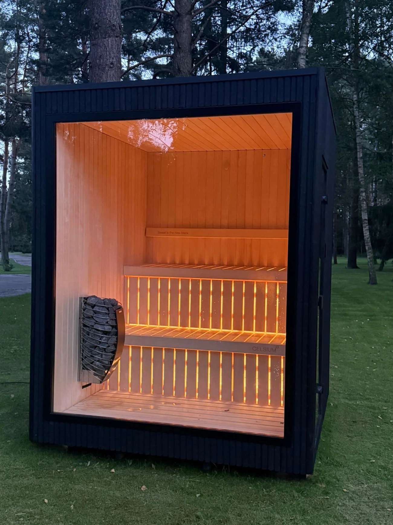Weatherproof Hemlock Outdoor Sauna - Finnish Style Dry Steam Sauna with Digital Control Interior detail