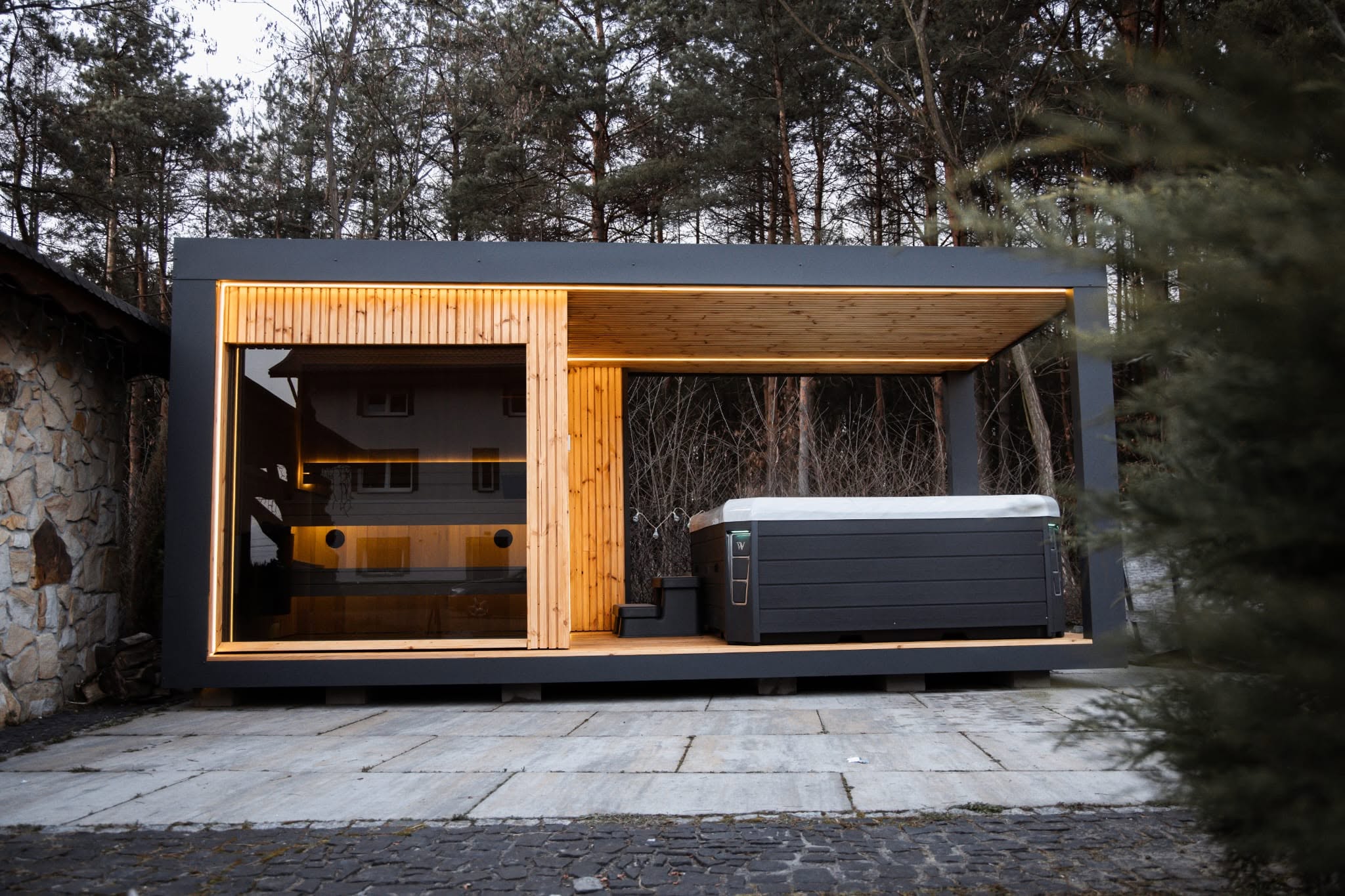 Stylish Wooden Outdoor Sauna Room CSA-25 Side view