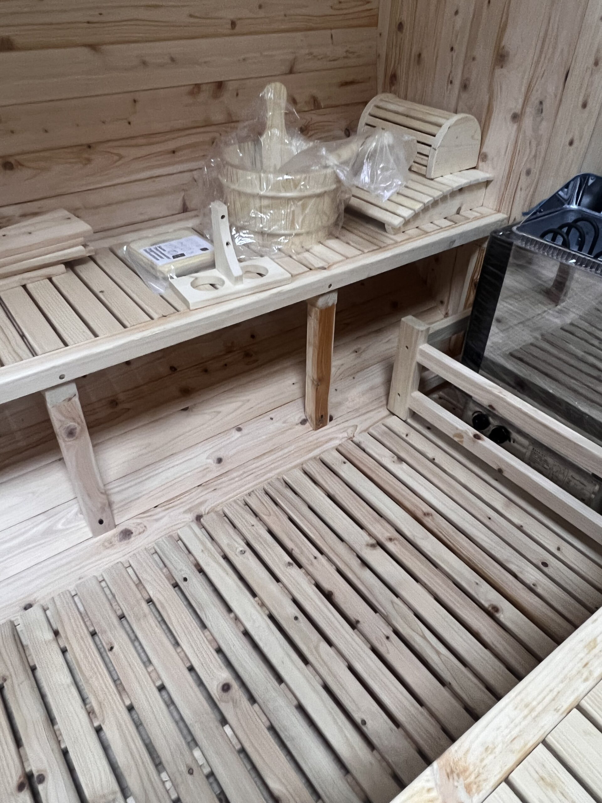 Two-Person Japanese-Style Panoramic Barrel Sauna CSA-328 reference view 5
