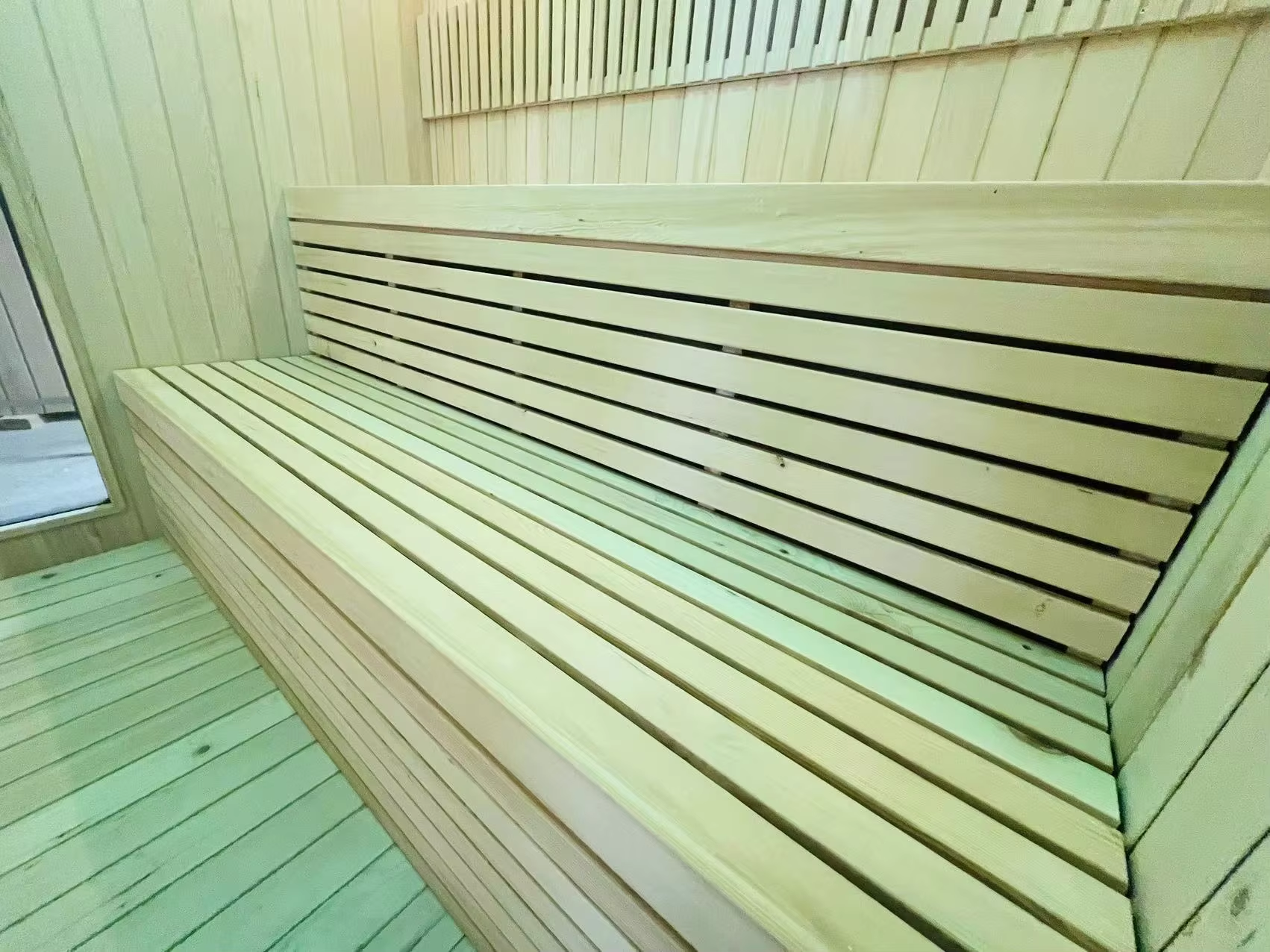 Glass-Wall Indoor Sauna Room with Bench Detail CSA-678 Door and glass