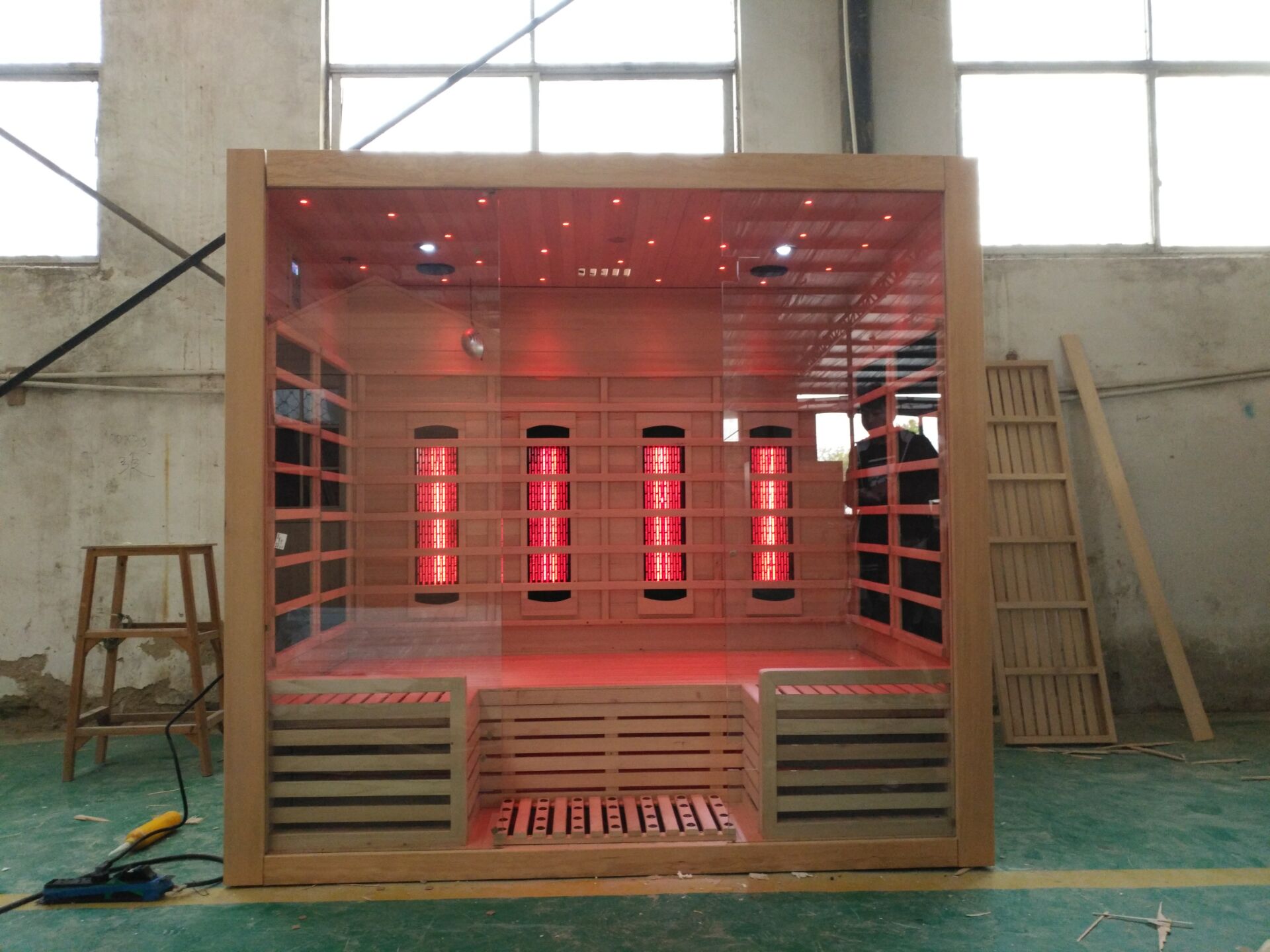 Hybrid Infrared-and-Stove Sauna with Four Front Emitters CSA-844 reference view 2