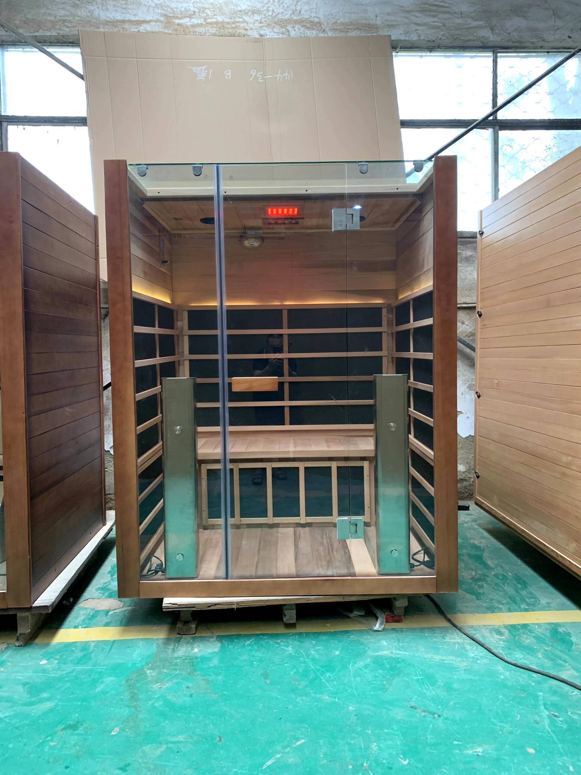 Two-Person Infrared Sauna with Glass Roof and Ceramic Emitters CSA-855 reference view 2