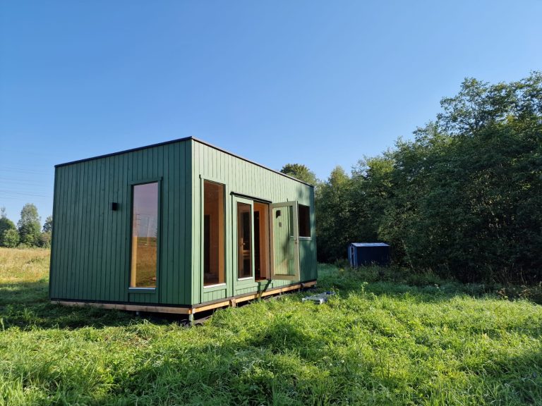 Green Insulated Sauna Cabin with Wood Stove CSA-881 reference view 3