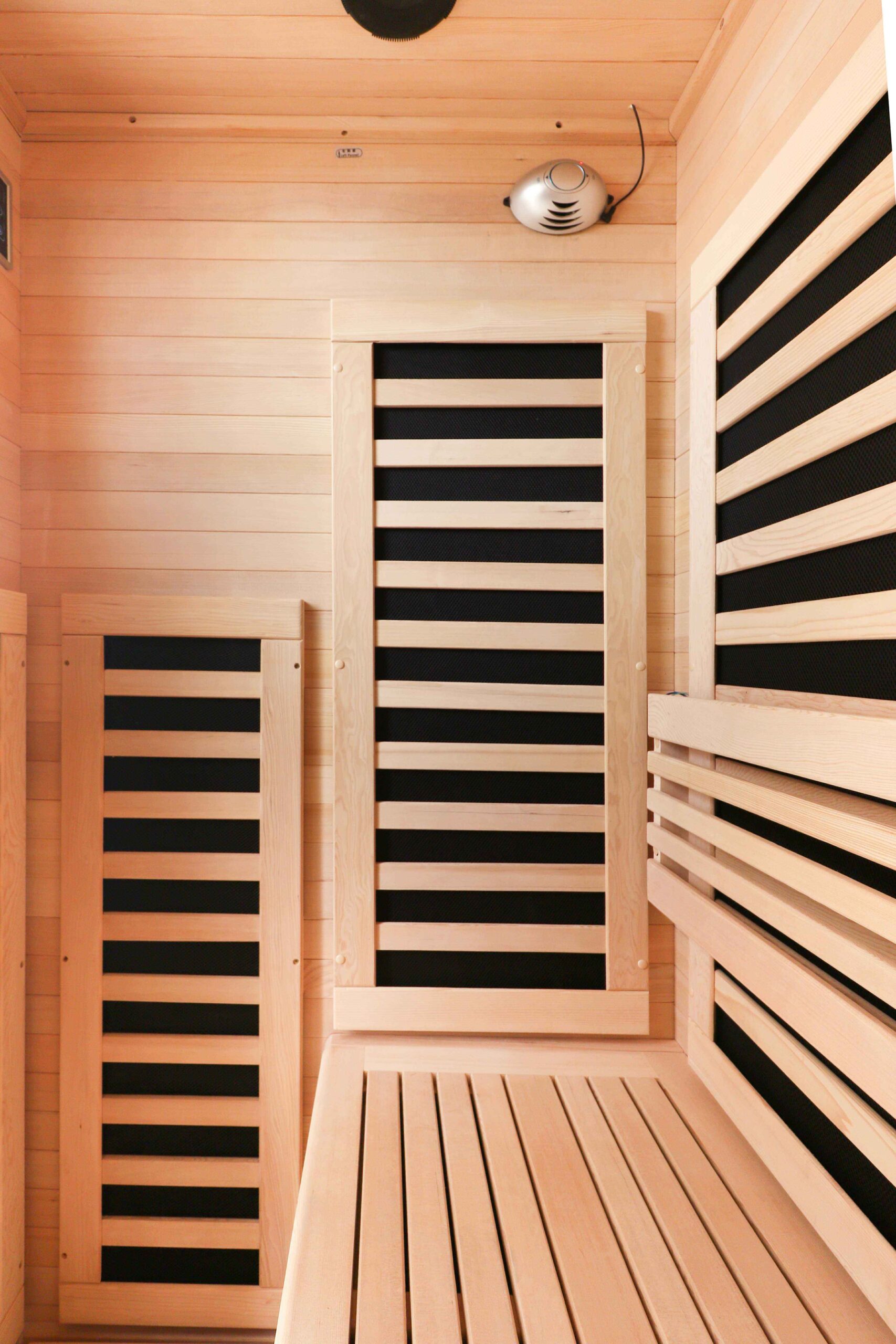 Compact Full-Spectrum Infrared Sauna with Glass Front CSA-882 reference view 4