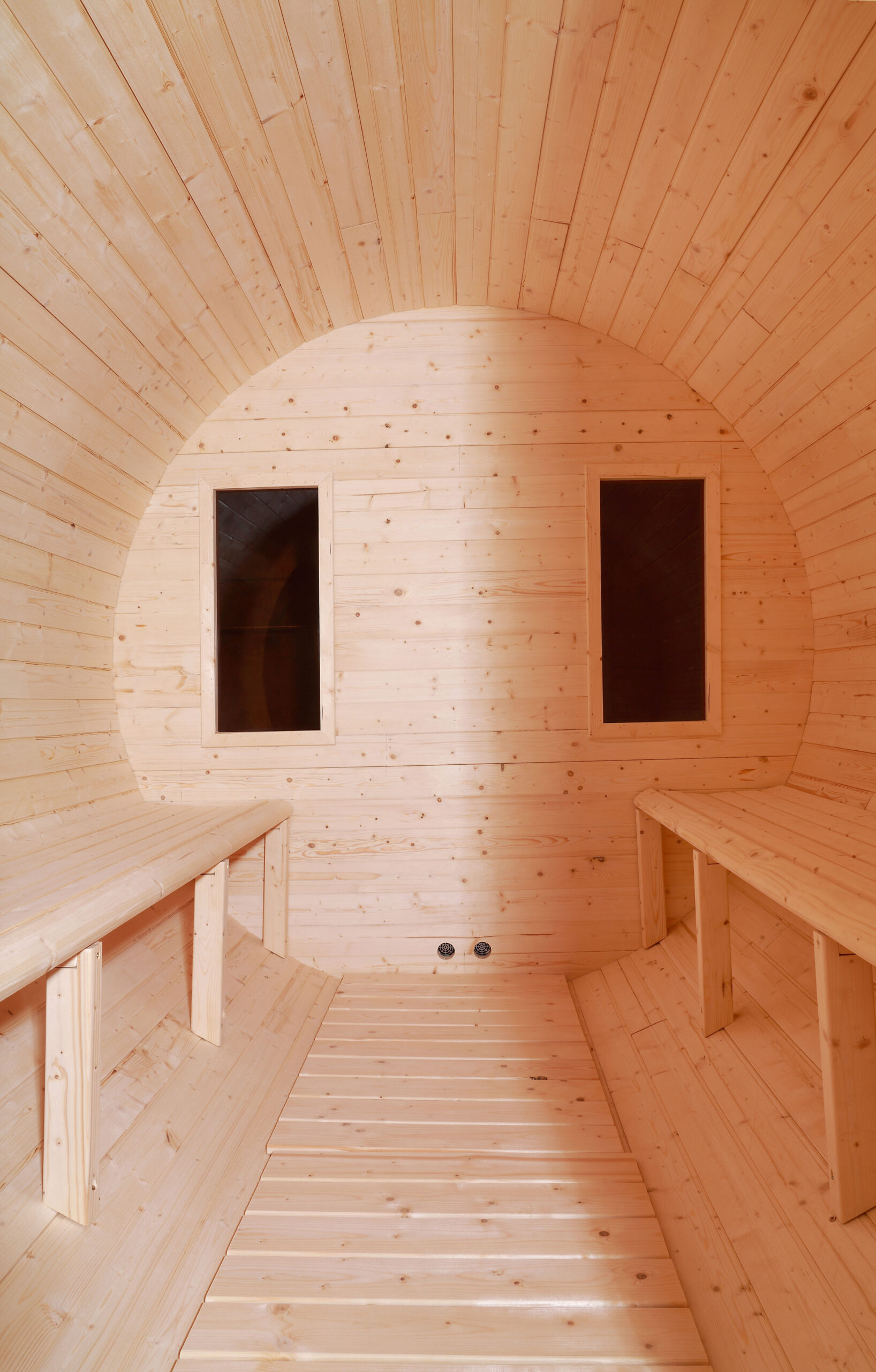 Round-Front Barrel Sauna with Twin Porch Benches CSA-902 reference view 3
