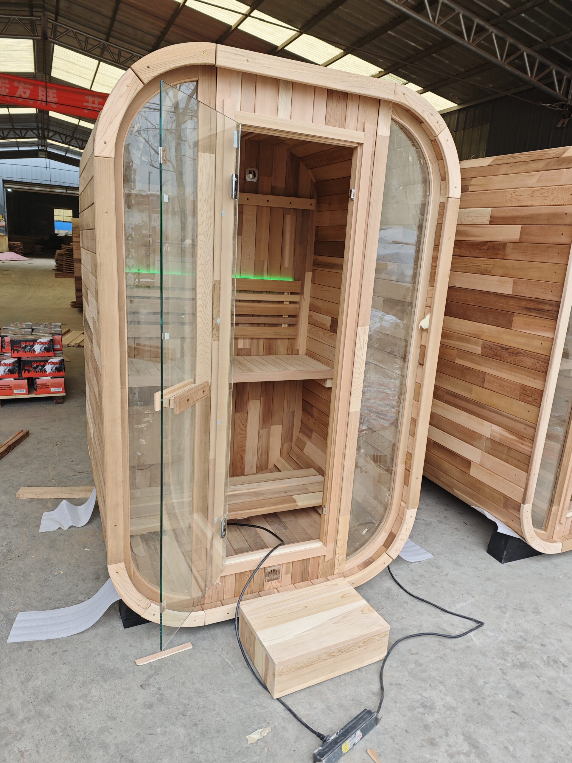 One-Person Rounded Outdoor Sauna Pod CSA-948 reference view 3