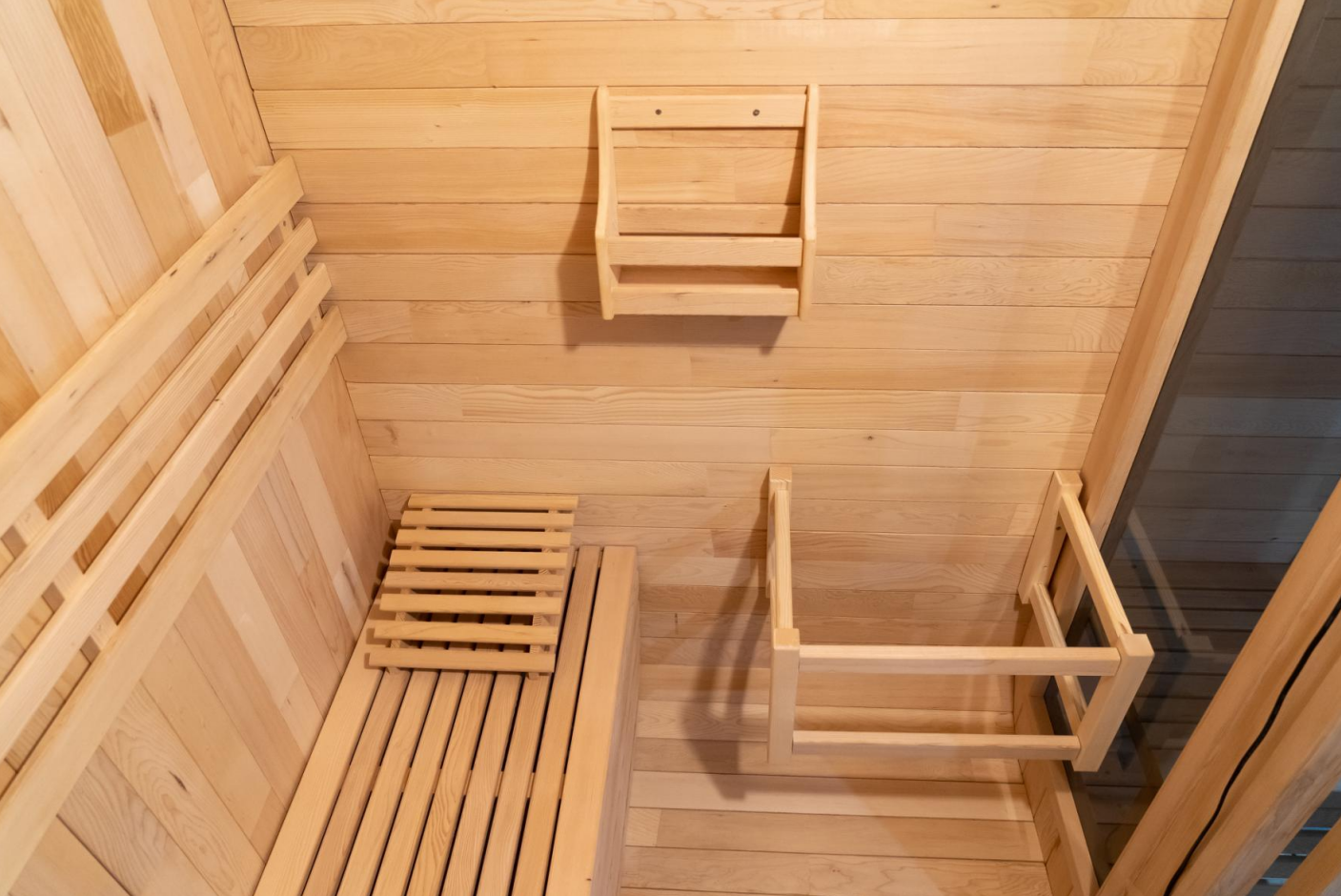 Rounded Outdoor Sauna with Porch and Configurable Rear Panel CSA-976 reference view 5