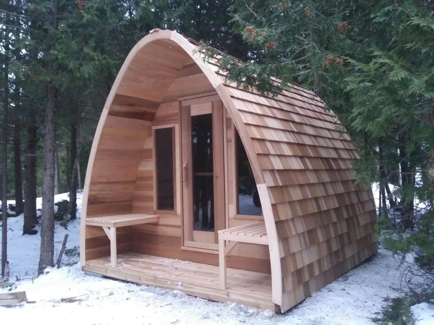 Cedar Curved Dome Outdoor Dry Steam Sauna Cabin CSA-68 Side view