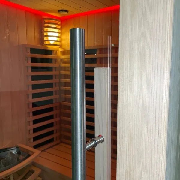 2-4 Person Red Cedar Outdoor Cube Sauna Cabin CSA-30 Side view