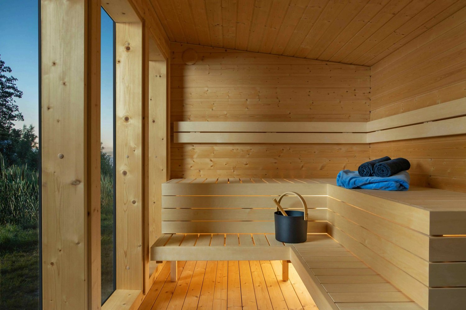 CSA-84 Outdoor Relaxation Sauna Cabin - Wood Burning Cabin finish detail