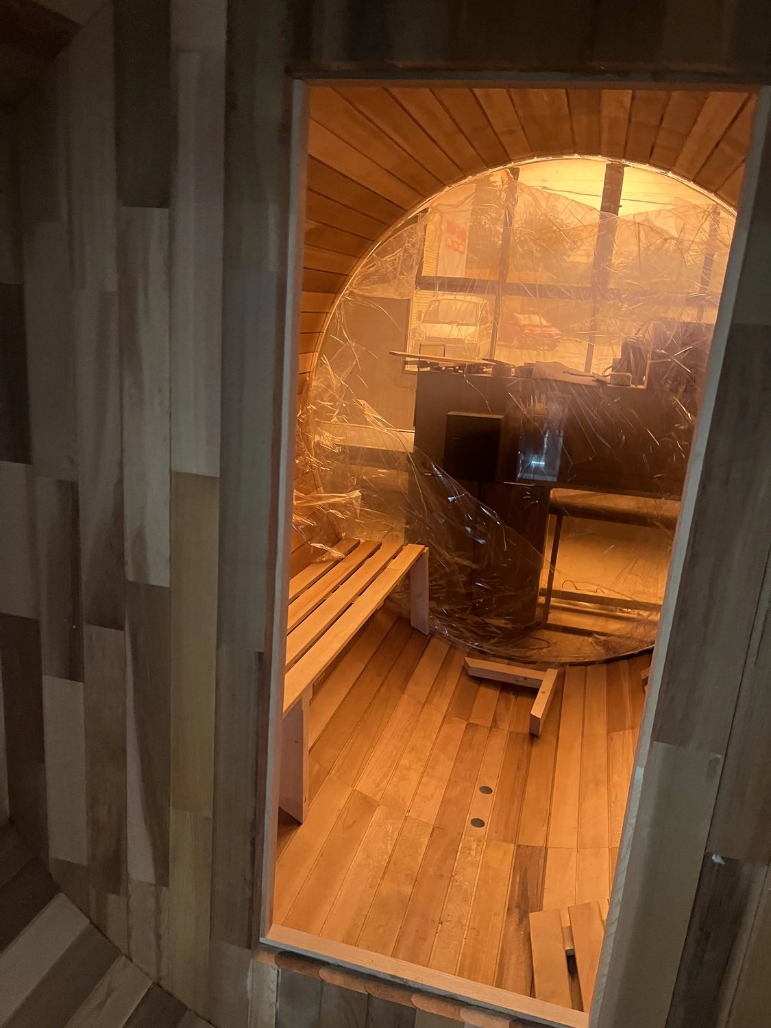 CSA-89 Weathered Red Cedar Barrel Sauna with Multi-Panel Glass Cabin finish detail