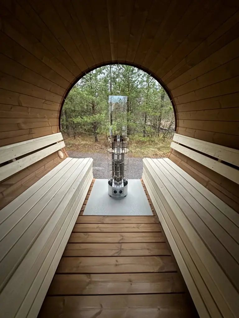 CSA-52 4-6 Person White Painted Outdoor Barrel Sauna Cabin finish detail